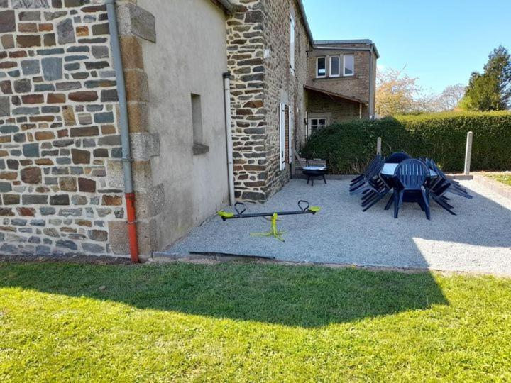 Le Bien Etre Aux Forges Villa Céaux Exterior foto